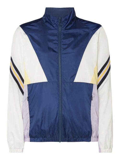 Trefoil halter tank in white